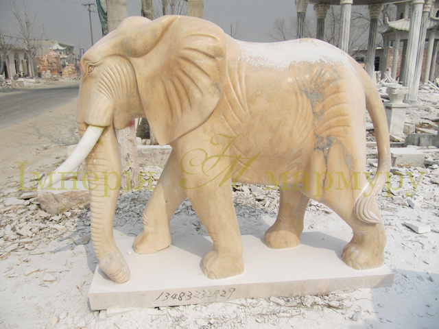 Мраморная скульптура Индийского слона - фото